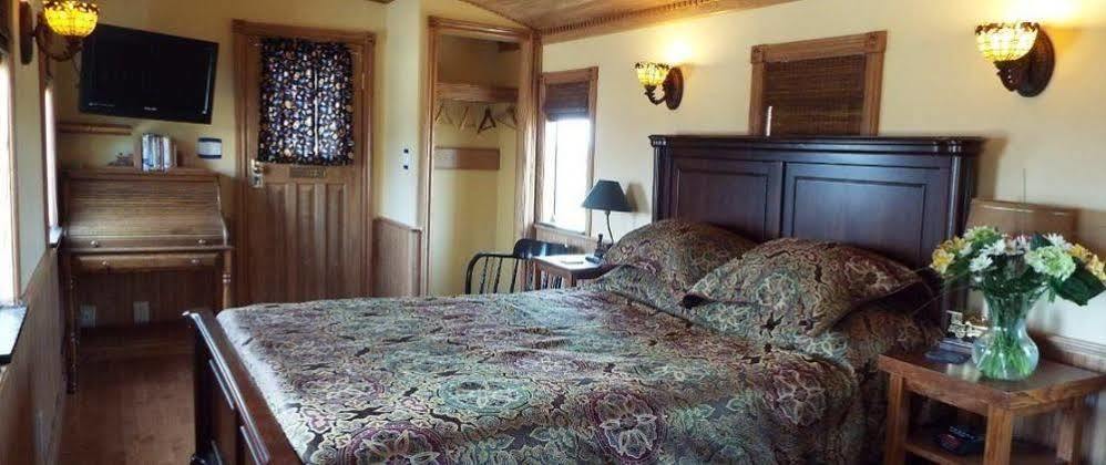 Clearview Station & Caboose B&B Creemore Exterior foto